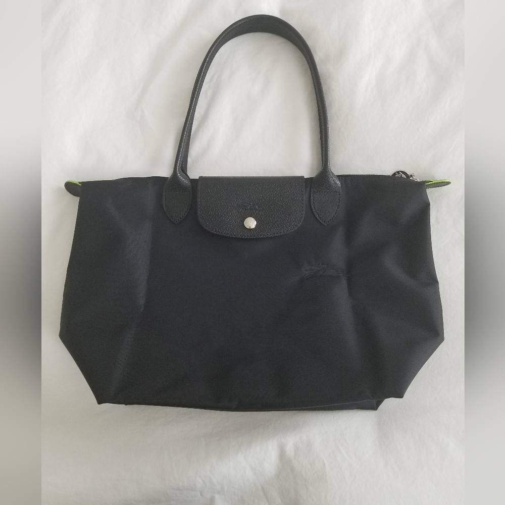 Longchamp le pliage medium black bag